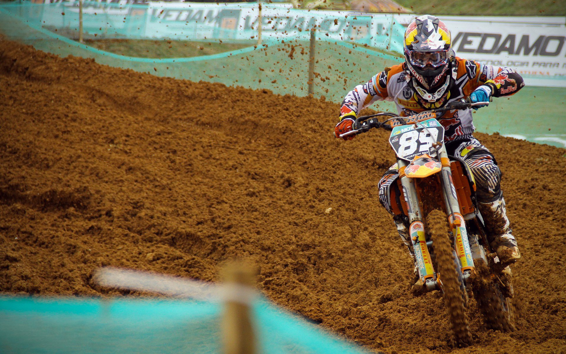 综合体育系“柔韧之星”选拔赛 劈叉桥式惊艳评委